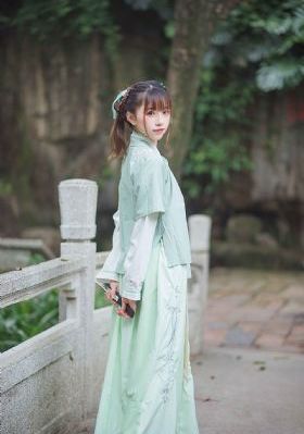 魔装学园在线观看