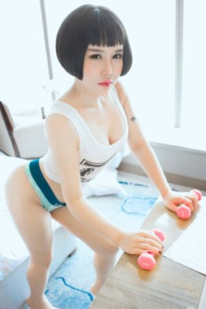 小豪一起上孟卉跟钰慧的演员
