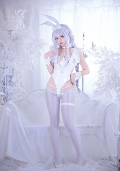 玉腿扛肩上仙子陆雪琪侵犯